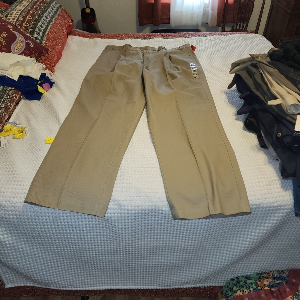 DUCK HEAD NWT MENS SIZE 44 x 34 ORIGINAL FULL  FIT TAN KHAKI PANTS